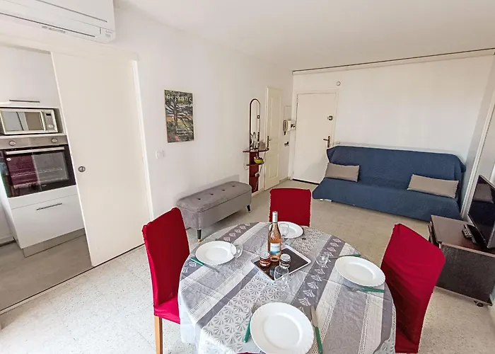 شقة Le Mediterranee-1 By Interhome *
